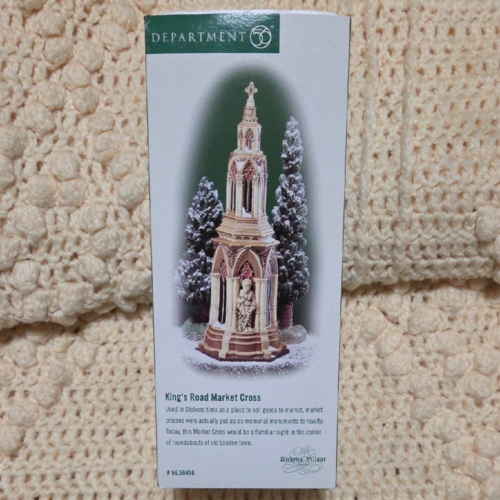 Department 56 King's Road Market Cross with Cream and Brown Accents